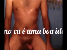 Gozando com a garrafa de 51